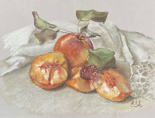 lena_shar_art в LOOKY. #pastelcolors,#pastel,#art,#drawing,#pastelart,#artwork,#artistsoninstagram,#painting,#fruitart,#artoftheday,#sketch,#instaart,#draw,#contemporaryart,#sketchbook,#arts,#instagood,#artsy,#fineart,#artlovers,#sketching,#modernart,#originalart,#peaches,#stilllife,#kitchendecor,#elenasharapova,#commissionart,#customart. Soft Pastel on paper...