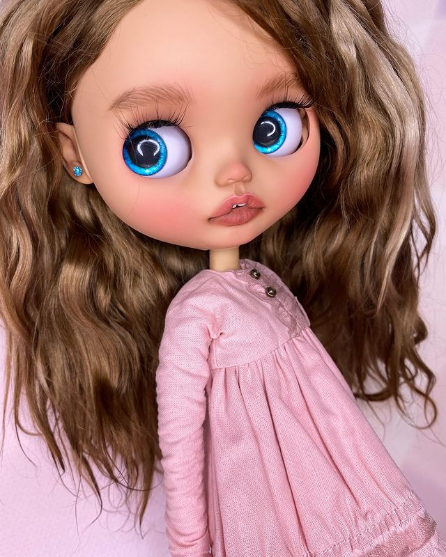 blythes_boutique в LOOKY. #блайз,#куклаблайз,#карвингблайз,#блайзкупить,#блайзкастом,#куклыручнойработы,#клубинстадолл,#blythe,#blythedoll,#customblythe,#blyhtelover,#blythelove,#ooakblythe,#blythedollcustom,#blytheworld#usa#tokyo#doll,#натуральныеволосы,#dollycustom,#icydoll,#holaladoll,#blythelips,#ブライス. ПРОДАНА🇺🇸 Повтор м...