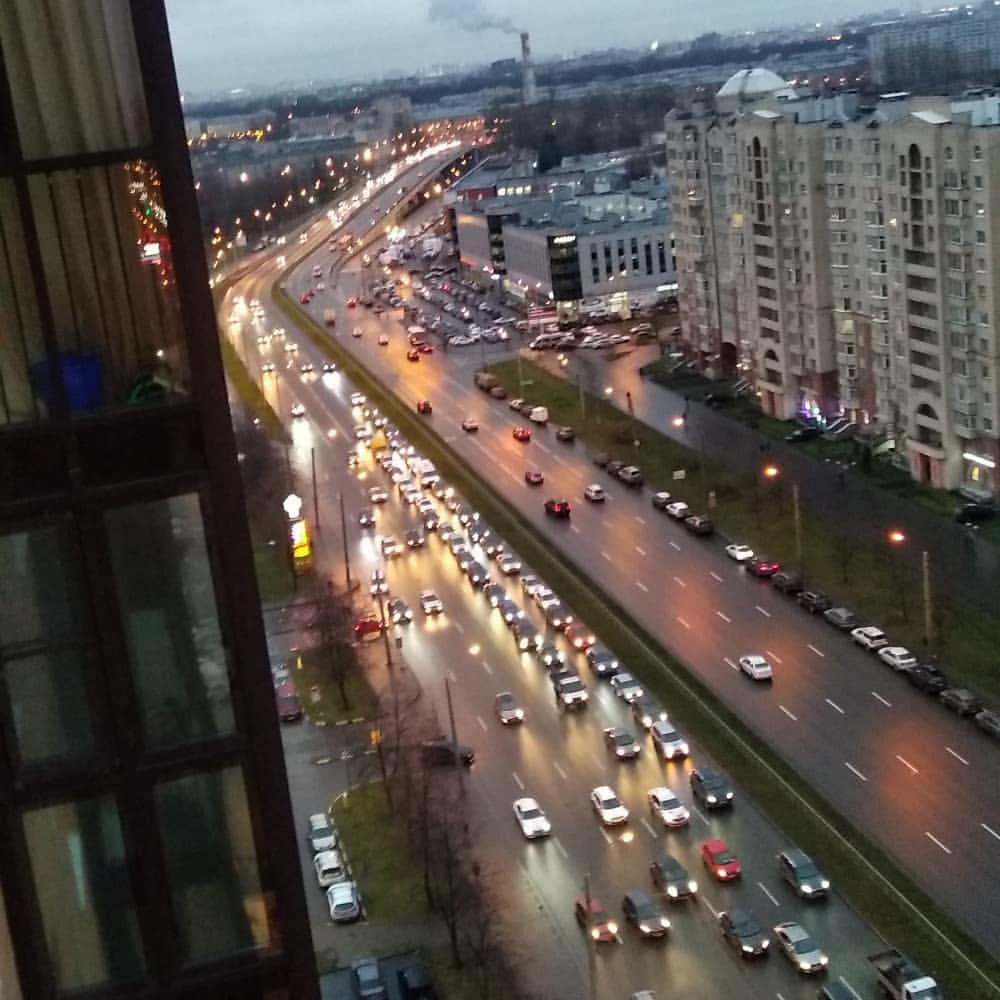 Город с высоты птичьего полета, красиво, масштабно)
Каждый раз любимый город открывается по-новому 👍💕

#любимыйгород#питер#друзья#жизньпрекрасна