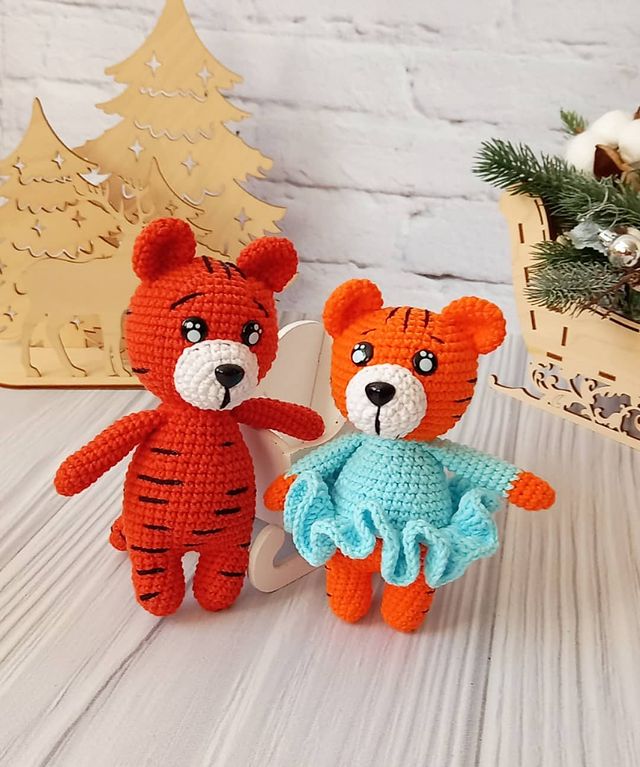 maritoys.ru в LOOKY. #рукоделие,#Канзаши,#символгода,#ручная_работа,#подарокдевушке,#школьныеподелки,#поделкивсадик,#вяжутнетолькобабушки,#девочкитакиедевочки,#владикавказ,#ярмаркамастеров,#Уссурийскийклубмастеров,#подарокнановыйгод,#плюшкаигрушка,#новый,#2022,#годтигра,#чердаквладикавказ. Вот такая парочка ти...
