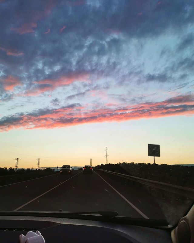 c_schwarz__ в LOOKY. #воспоминания#путешествие#отдых#прекрасноенебо#закат. 🚗☁️

#воспоминания#...