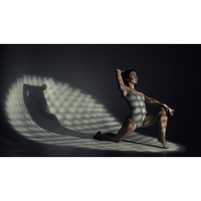 romashkin.anton в LOOKY. #2rav,#sonya7ii,#moscowphotostudio,#sigma35mmart,#colorframe,#portraitphotography,#emotion,#girl. @sweetiezoya  @sigma...