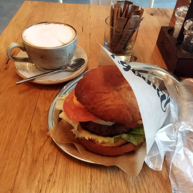 kulakovzs в LOOKY. #Новосибирск,#Brook's,#Steakiteasy,#впути,#дорогадомой,#простовкусно. Самое вкусное воспом...