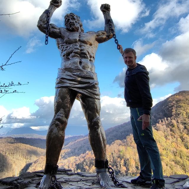 frantsevroman в LOOKY. #орлиныескалы,#сочи2021,#смотровыеплощадкисочи,#прометейсорвалоковы. Сочи. Орлиные скалы....