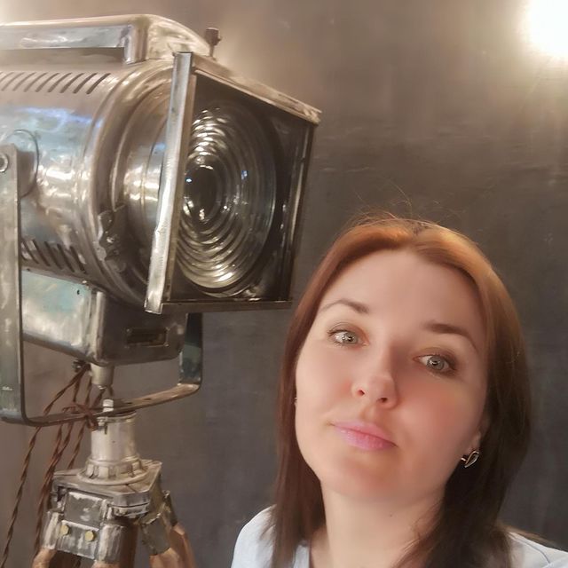paviraira в LOOKY. #настоящаяя,#ктоя,#я,#иринапавлюк,#дизайнер,#шторы,#знакомство,#давайтезнакомиться,#купитьшторы,#заказатьшторы,#гардины,#тюль,#ткани,#творчество,#pavira,#design,#шторыдлядома,#шторывспальню,#шторывзвл,#шторывдом,#ктояесть. ДАВАЙТЕ ЗНАКОМИТЬСЯ....
