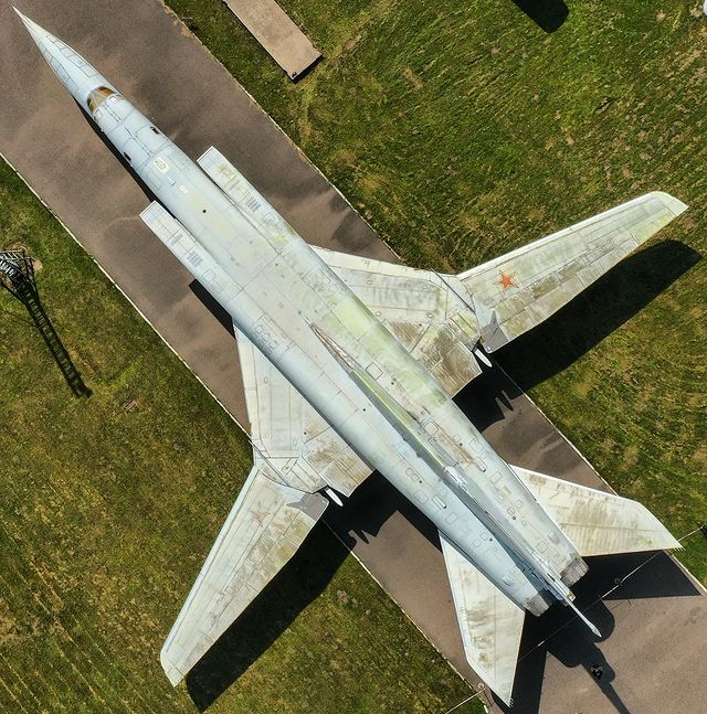 ulpbspot в LOOKY. #Ту22,#ту22м3,#туполев,#бомбер,#бомбардировщик,#дальняяавиация,#вксроссии,#ввсроссии,#ВВС,#вкс,#армияроссии,#военновоздушныесилы,#военнаяавиация,#tu22,#tu22m3,#tupolev,#russiaairforce,#russianmilitary,#instagramaviation,#instaplane,#avgeek. #Ту22 #ту22м3 #тупол...