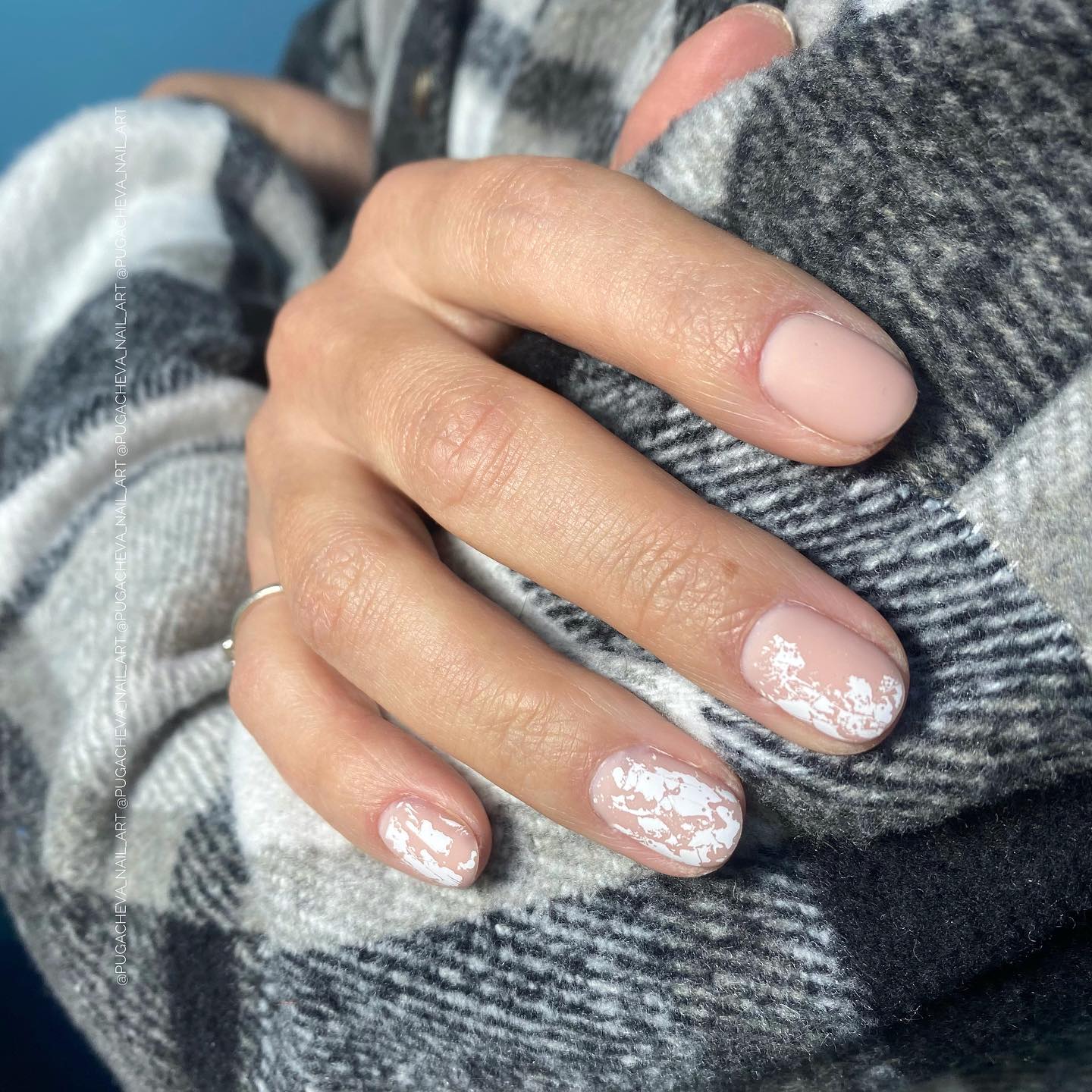 pugacheva_nail_art в LOOKY. #ручнаяроспись,#росписьногтей,#укреплениегелем,#укреплениеногтей,#покрытиегельлаком,#маникюр,#новомомосковск,#красотаспасетмир,#инкрустация,#инкрустацияногтей,#инкрустациястразами,#pugacheva_nail_art. Уход за матовым покр...