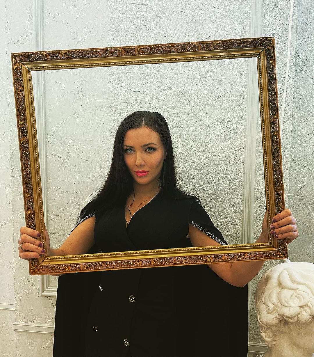 mariamdole в LOOKY — «Удовольствия очень отличаются от счастья. Я имею в виду, чт