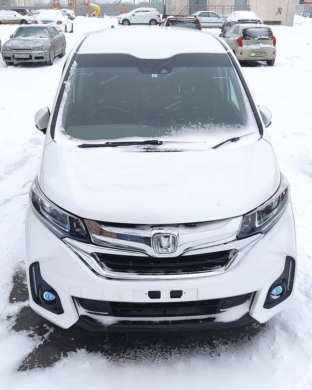 Очередной автомобиль прибыл для нашего клиента 
Honda Freed Hybrid G Sensing 
Год: 2017 год 
Обьем: 1.5 - 110 л.с
Цена автомобиля во Владивостоке 1240 тыс.рублей.

Хотите авто напрямую из Японии?
Ответим на любой вопрос:
📩Директ
🤓Рассчитать стоимость

Доставка в любой регион России
Свяжитесь с нами:
📲What'sApp: 8 (914) 779-27-94
.
#аукционыяпонии 
#japan 
#khv
#продажаавто 
#car 
#зарулем
#автогид 
#автоизяпонии
#4×4
#gamgamcar
