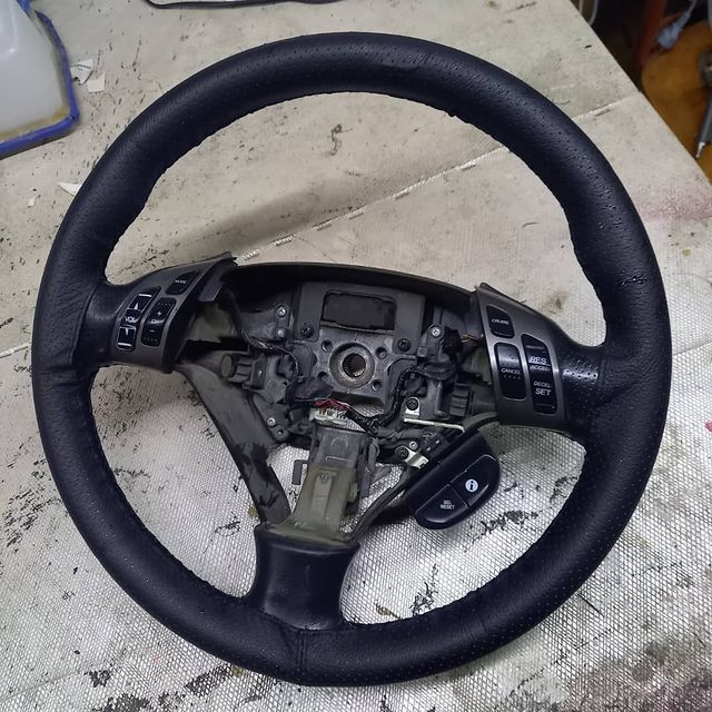 denis164t4 в LOOKY. #перетяжка,#руль,#honda,#akord,#неопрен,#ручкакпп,#натуральнаякожа. #перетяжка
#руль 
#h...