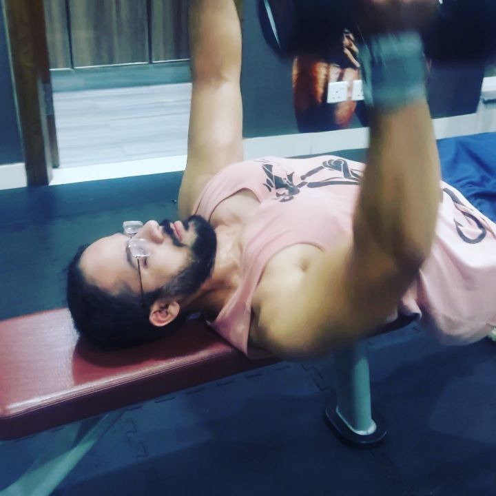 saadsiddiqui182 в LOOKY. #chestworkout,#bodybuilding. Chest flying dumbell...