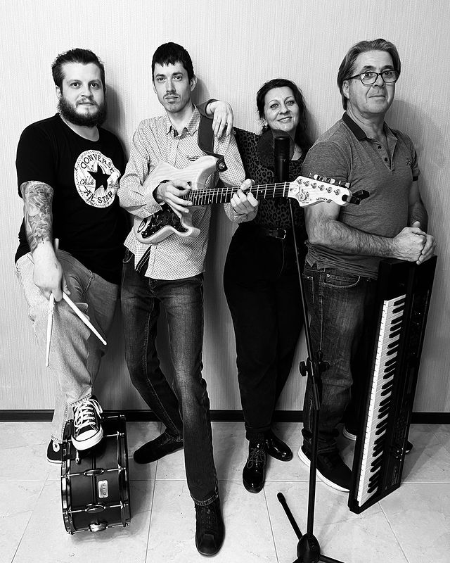 one_grek_ide в LOOKY. . Cover Band «Резонанс...