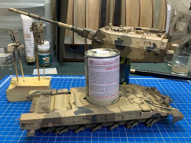 Евгении в LOOKY. #стендовыймоделизм,#scaletank,#scale35,#масштабныемодели,#scalemodel,#scalemodels,#scalemodelsworld,#звездамоделизм,#zvezdamodels,#микродизайн. Сделал масляные точк...