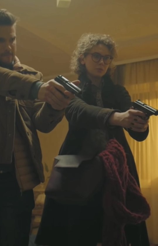cateagle89 в LOOKY. #иринагорячева,#бекетовстепан,#сериалсвои,#свои,#5канал,#юлияпаршута. Майор Берсеева и кап...