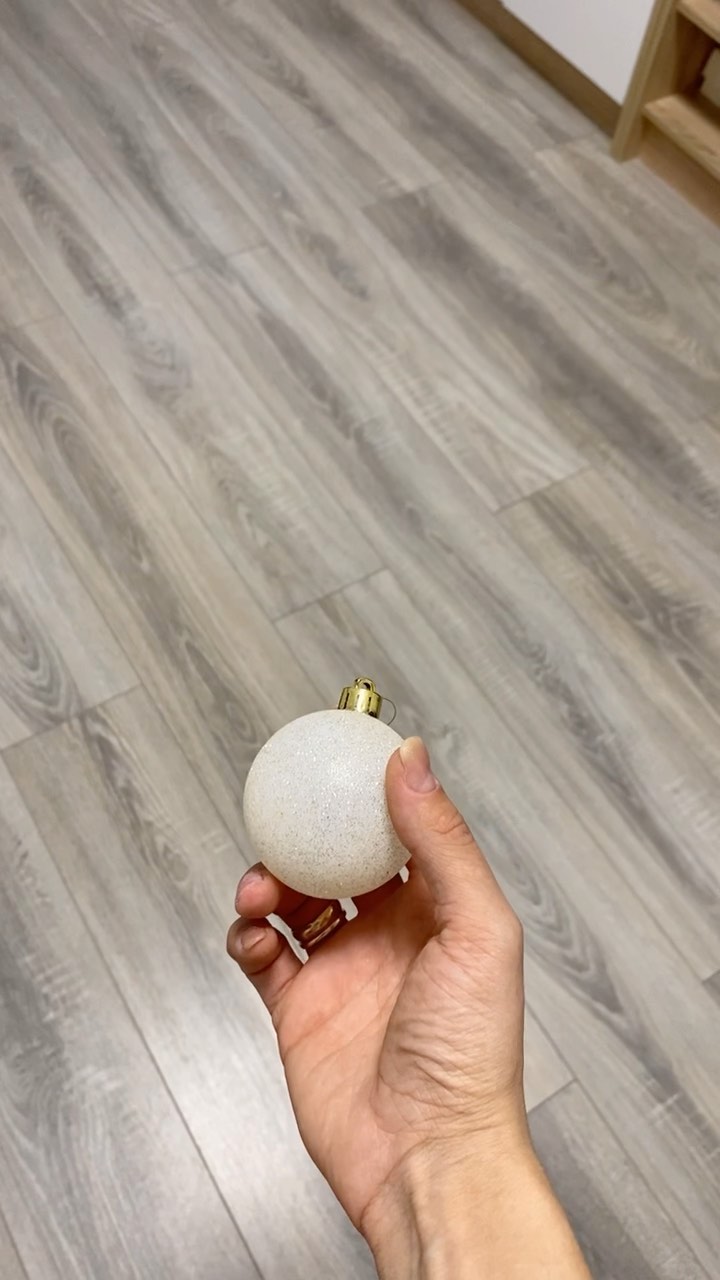 hellooobiches в LOOKY. . He’s coming🎄💫