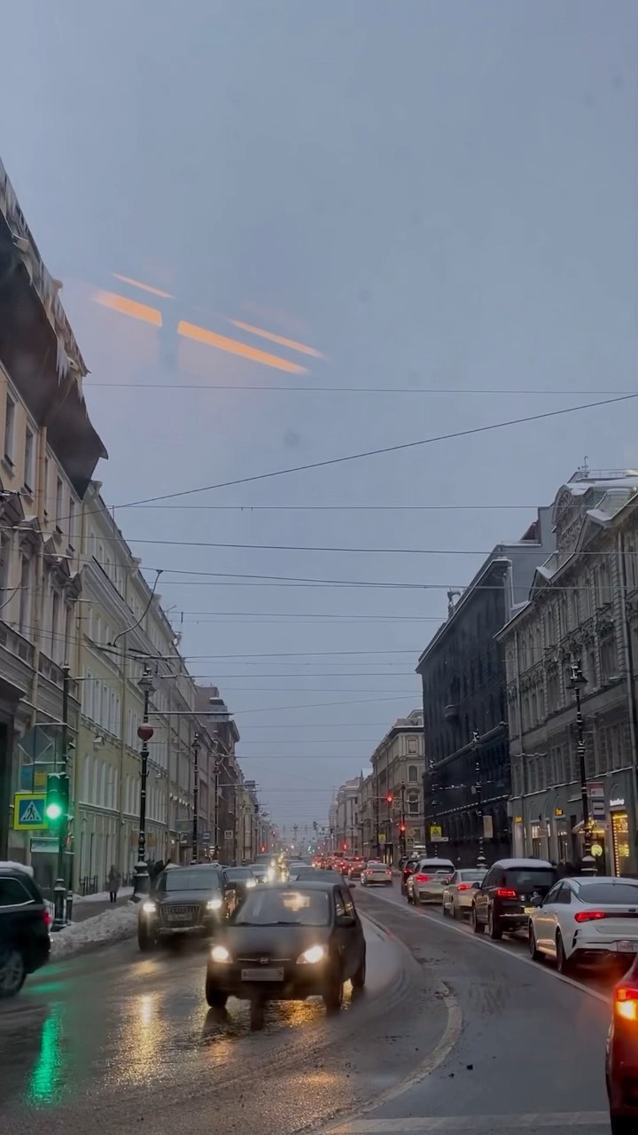 tanyasos_ в LOOKY. #saintpetersburg#love#december#nevsky. 💭
.
.
#saintpetersb...