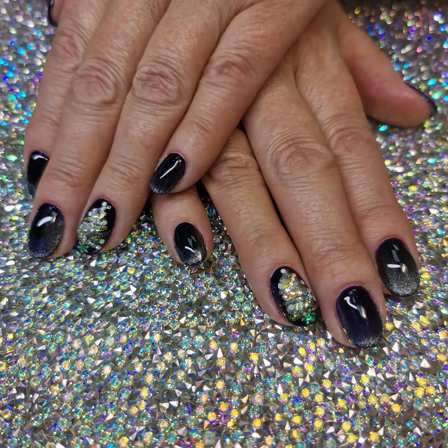 s.nail_design в LOOKY. #гельлакиркутск,#маникюриркутск,#педикюриркутск,#парафинотерапияиркутск,#маникюр,#педикюр,#ногтииркутск. #гельлакиркутск #ман...