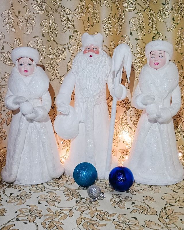 yulya_magicvata в LOOKY. #instagood,#cottontoys,#cottondoll,#prezent,#happynewyear,#marrychristmas,#ватныеистории,#ватноепапьемаше,#секталюбителейновогоднихигрушек,#дедморозизваты,#Снегурочка,#новыйгод,#новогодниеподарки,#игрушкаручнойработы,#игрушкаизватынаелку,#instalike,#holiday. Подставочные Дед Мор...