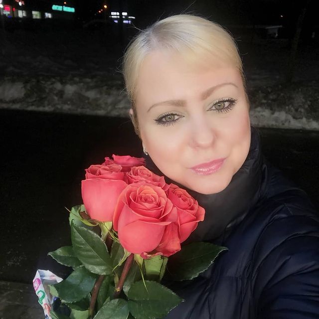 iva81iren в LOOKY. . ❄️🌹❄️🌹❄️🌹❄️