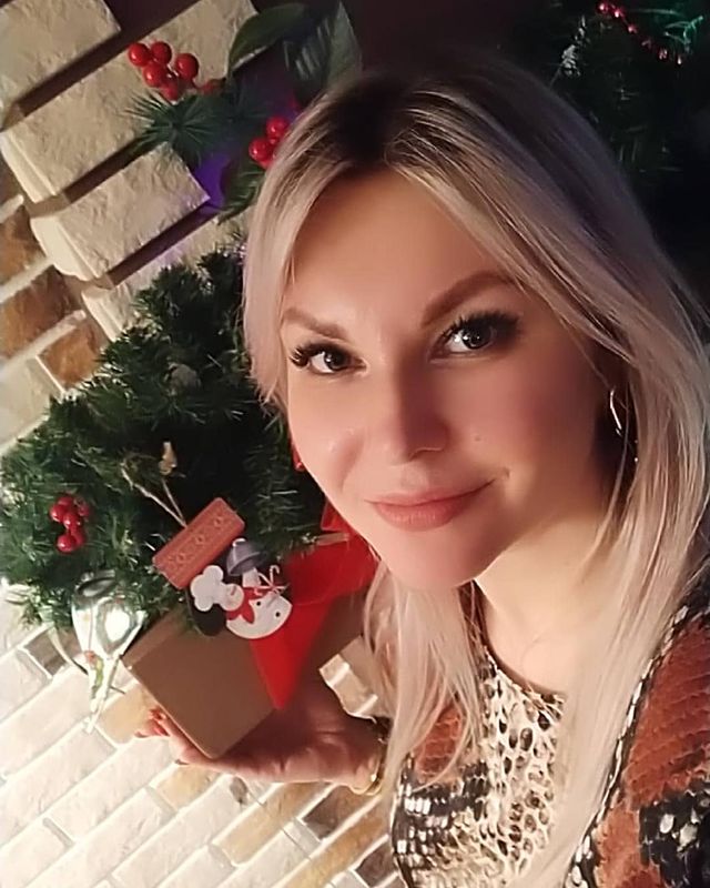 volkova86_official в LOOKY. . Говорят, под Новый г...