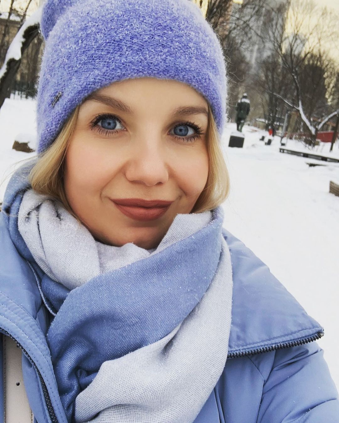 queen_kotova в LOOKY — Мы это сделали 💪🏻!Погуляли с Ариной в -16! Нос у меня отва