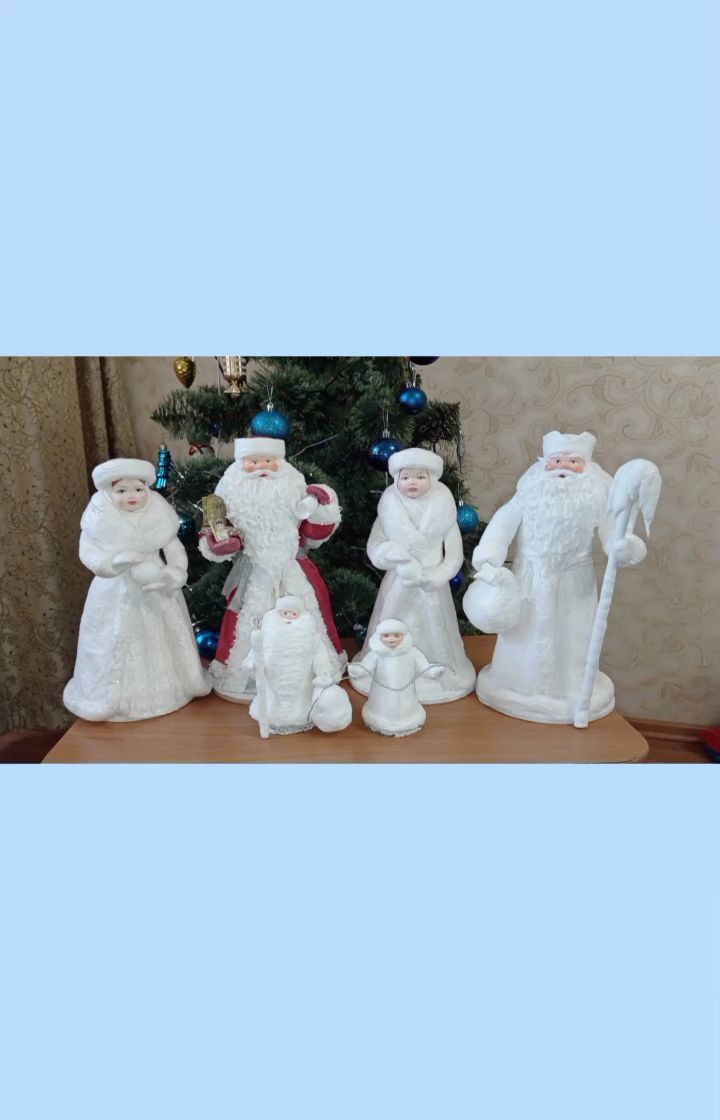 yulya_magicvata в LOOKY. #christmasdecor,#cottontoys,#prezent,#happynewyear,#marrychristmas,#ватныеистории,#ватноепапьемаше,#ватныеигрушки,#дедморозизваты,#дедмороз,#новыйгод,#новыйгод2022,#крым,#зимняясказка,#праздник,#игрушкаручнойработы,#игрушкаизваты,#игрушкаизватынаелку,#секталюбителейновогоднихигрушек,#елочныеигрушки2022,#елочноеукрашение. Сделала общее видео ...