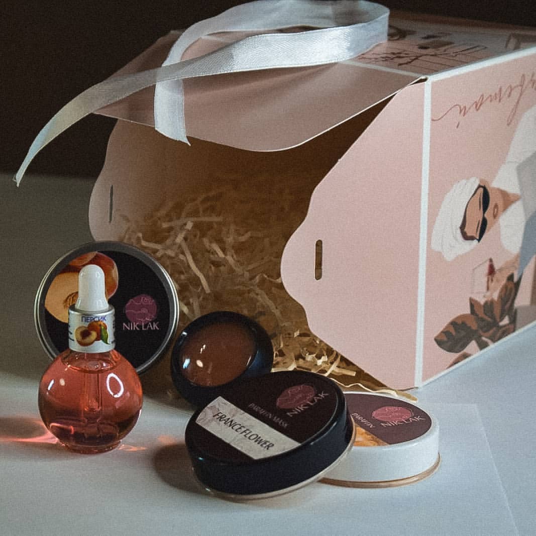 kristina_nail_bloger в LOOKY — Внимание!

Вот такие 🎁 подарочные наборы компания @niklak_o