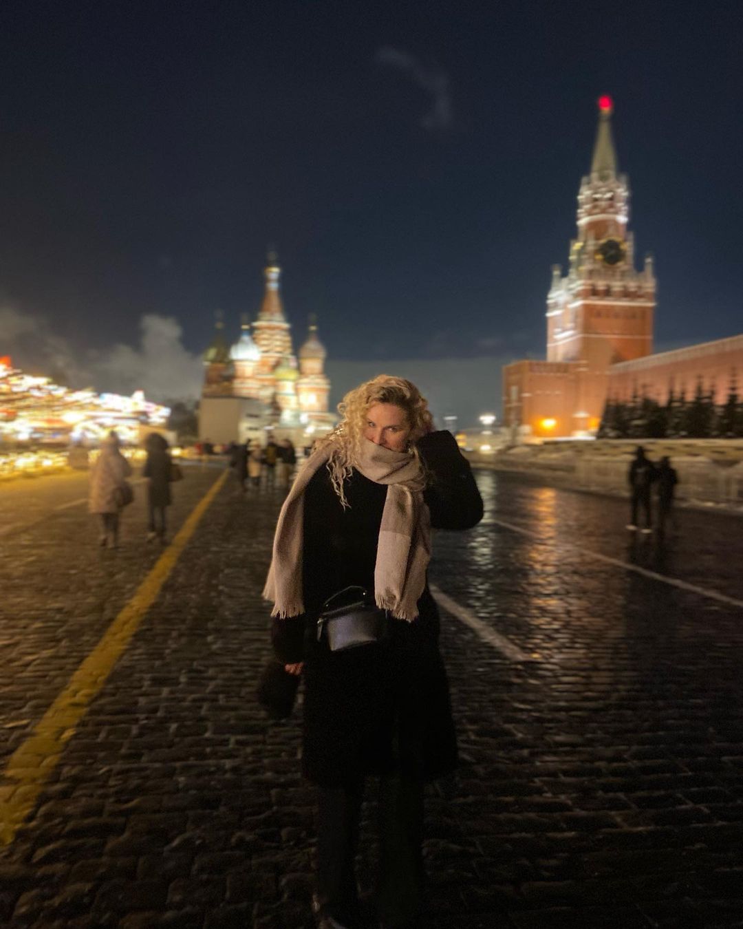 Merry Christmas my dear friends!!!❤️🌟🎶 #redsquare #merrychristmas Best regards from Moscow winter! ❄️⛄️