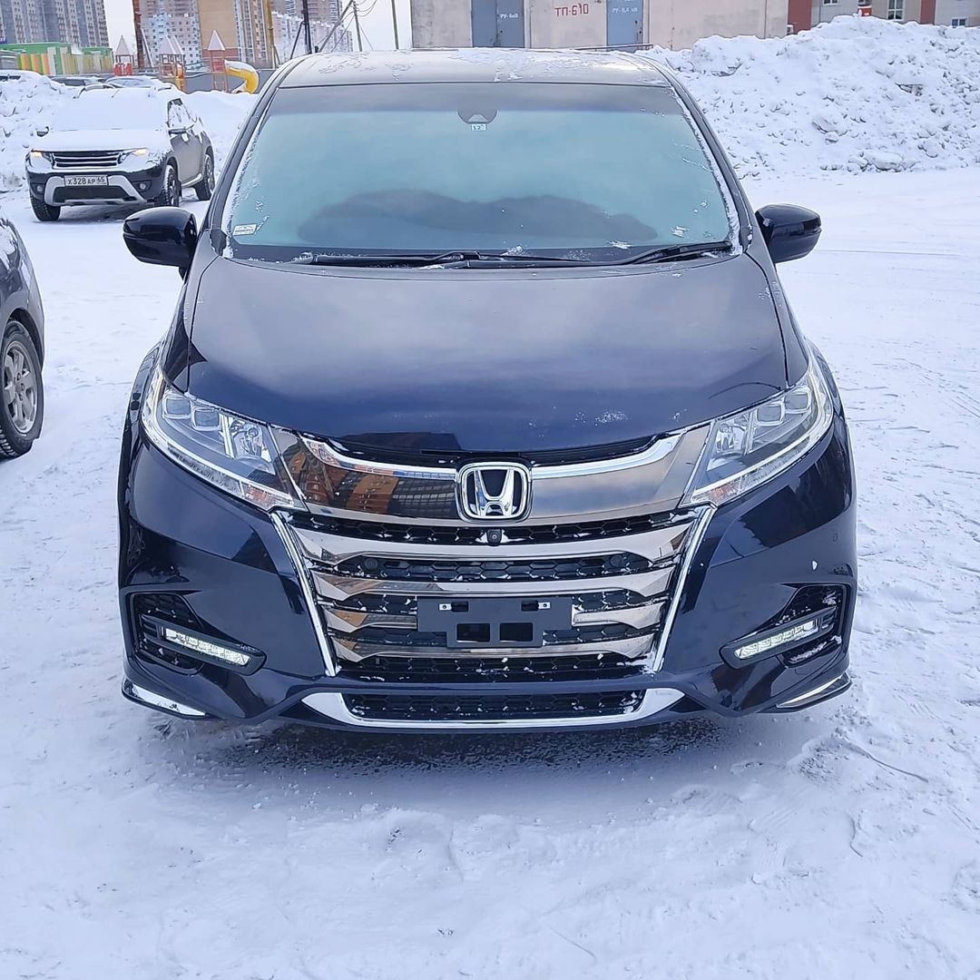 Honda Odyssey Absolute Hybrid
2017  года - декабрь 

Аукционный лист:  R
Клиренс: 140 мм 
Объем : 2.0 - 145 л.с 
Цена в России: 1605 тыс рублей .

В скором времени, отправиться к хозяйну в Москву . Все больше желающих с западной части России обращаются за Японским автомобилем 
.
.
По вопросам покупки автомобилей с аукционов Японии в директ 📩

#japan#
#msk 
#moscow 
#vdk 
#dv 
#khv
#продажаавто 
#car 
#зарулем 
#автогид 
#автоизяпонии 
#gamgamcar.khv