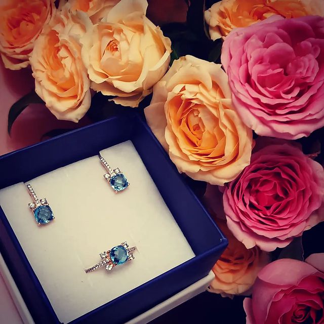 asya_tsaritsina в LOOKY. #10летженаты💞. Девочки, начинаем за...