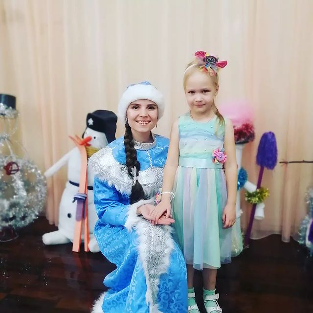 proskurina_anna_belgorod в LOOKY. #новогоднийутренник,#новыйгод,#2021,#дочкапринцесса. ***
Пусть Новый год,...