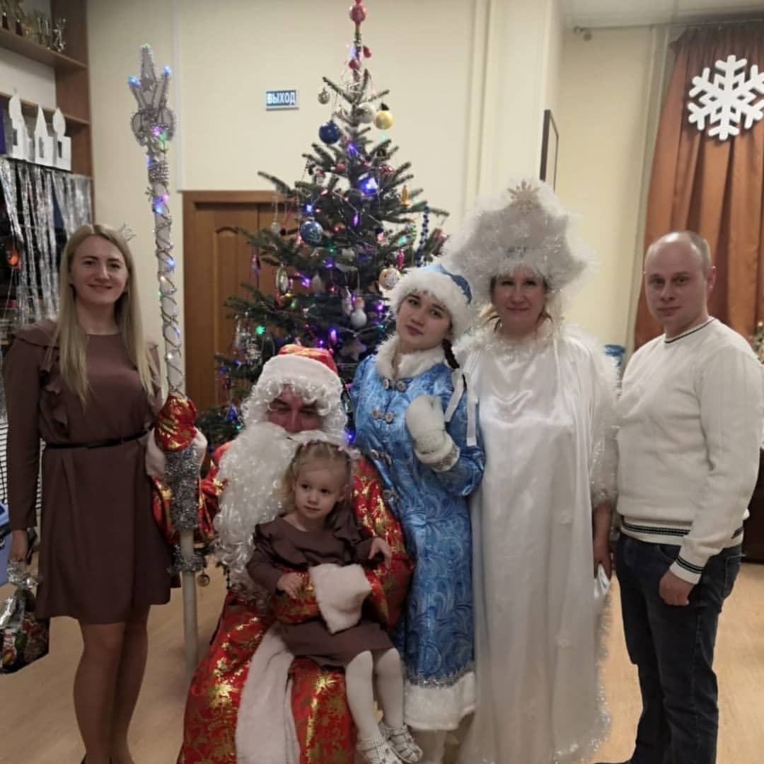 Вот и состоялся первый Леркин корпоратив)))) стишок рассказали, подарок получили)  ну и без #familylook от @marimo_sew не обошлось)