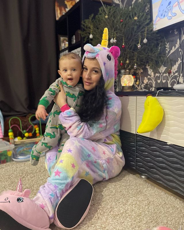 tanyusha_s_174 в LOOKY. #happynewyear#love#baby#family#familylook#newyear#newyear2022. Мы с Львом Львовичем...