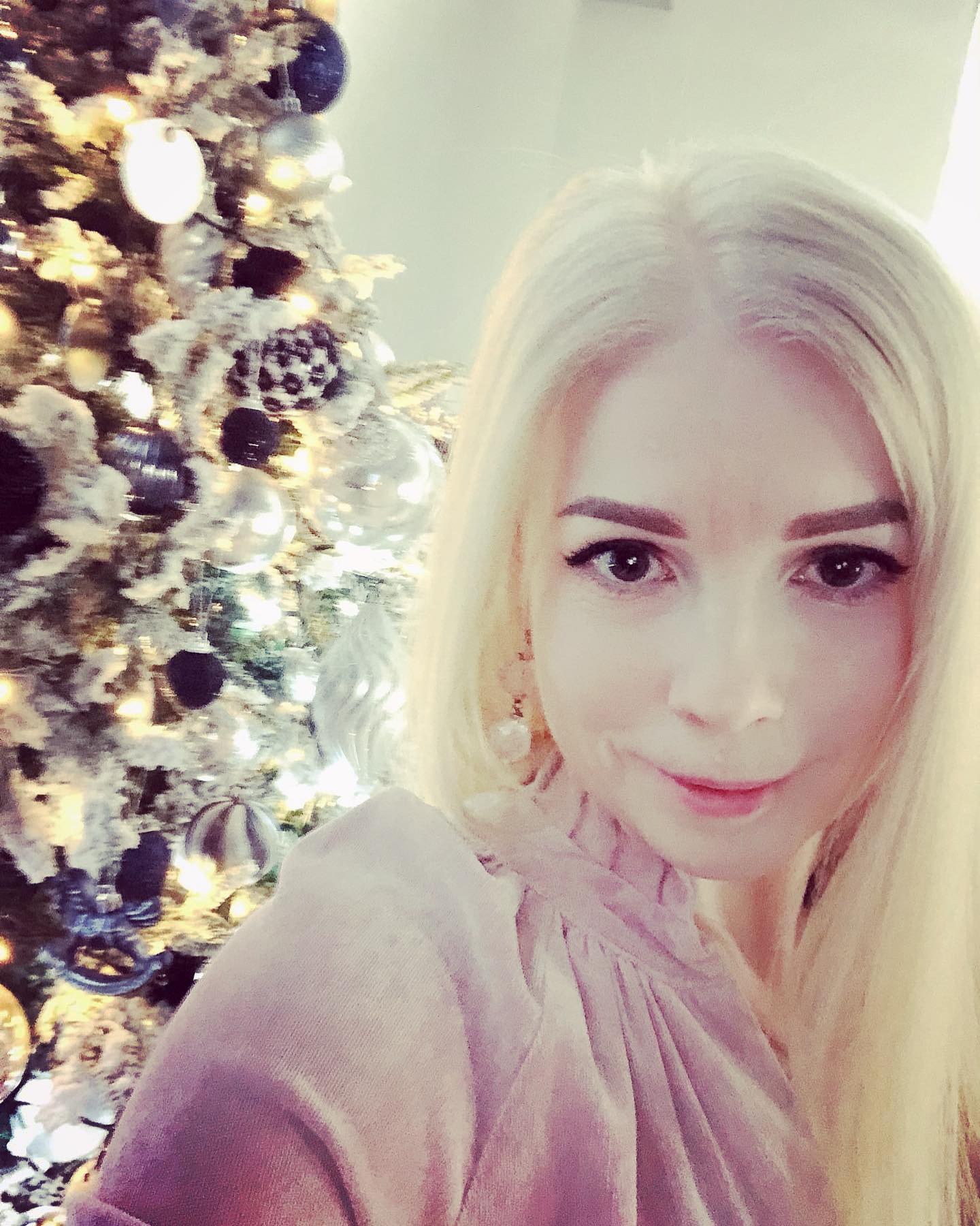 allavoronkova_pro в LOOKY — 9 ЛАЙФХАКОВ - Как улучшить своё здоровье в новом году!
⠀
Пре