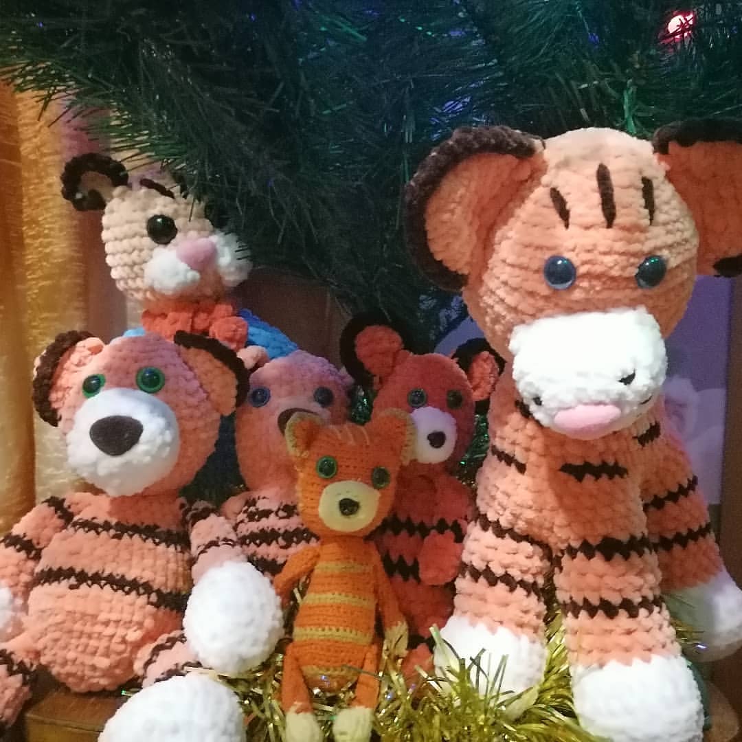 sveta_vyzet71 в LOOKY — С наступающим Новым Годом🎉🎄🎁❄️🐯
Моя команда😍 уже один и