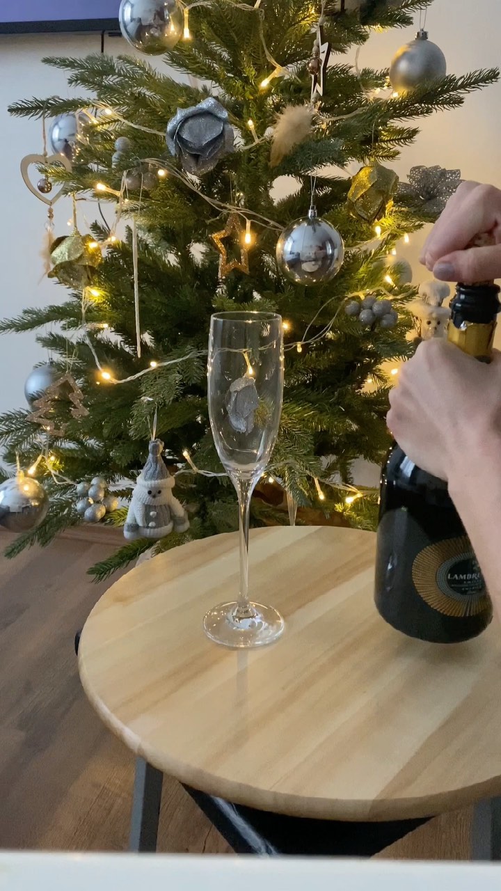 my.q.kate в LOOKY. . 🎄💫
желаю себе в но...
