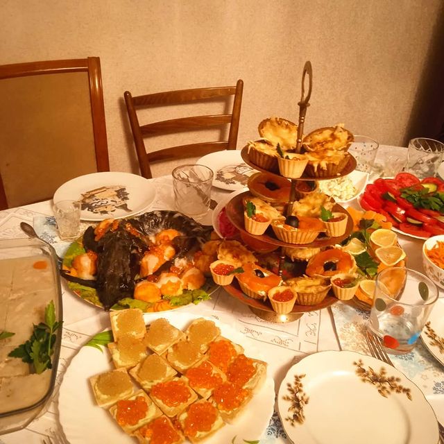 kuchen_bake в LOOKY. #новыйгод,#еда,#едимдома,#готовимкновомугоду,#готовимдома,#happynewyear. Новогодний стол!!!! ...