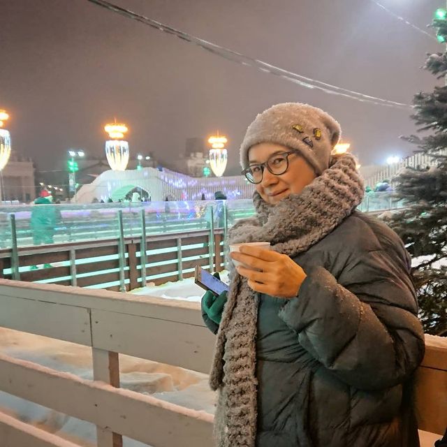 tchainka в LOOKY. #2022,,#сновымгодом,#прямщас,#катоквднх,#новыйгоднакатке,#главныйкатокстраны,#рюмкачая,#поелившапке. Ну, #2022, заходи. #...