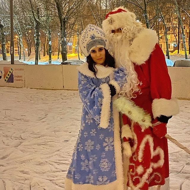 ekaterina_razzakova в LOOKY. #НОВЫЙГОД,#2022,#Зима,#НГ,#праздники,#Москва,#Зюзино,#ЮЗАО,#каток,#коньки,#Дети,#стихи. Поздравляли с Дедом ...