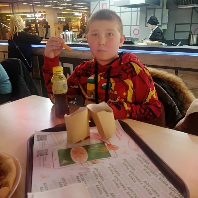 gulnarakuralova в LOOKY. #мегаполис,#ОтдыхСДетьми. Вот и я со своими па...
