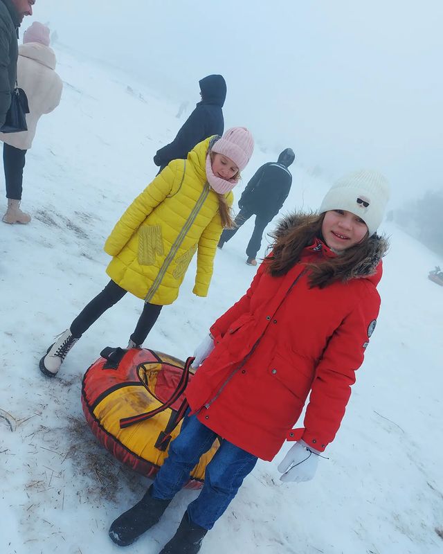 ksyuha_1990 в LOOKY. #моябустнка,#детсво,#айпетри,#снег,#новыйгод2022,#горыкрыма. Как же дети быстро р...