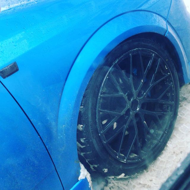 valerich_tula в LOOKY. #какаятачка,#чтозамашина,#машина,#авто,#чтонафото,#угадайавто,#угадайтачку,#тула,#тулаавто. Реально угадать тачк...