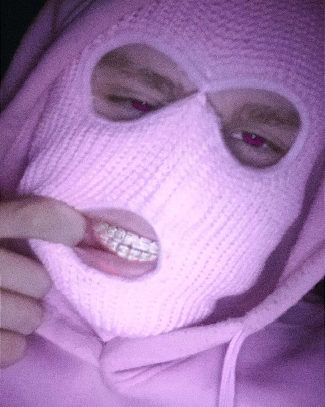 exvan4ik в LOOKY. #бебра,#меф,#блок,#lossantos,#ganster,#д̶о̶л̶б̶а̶ëб̶,#exvanoff,#наблоке. Нюханул бобра👌🏻🤑
...