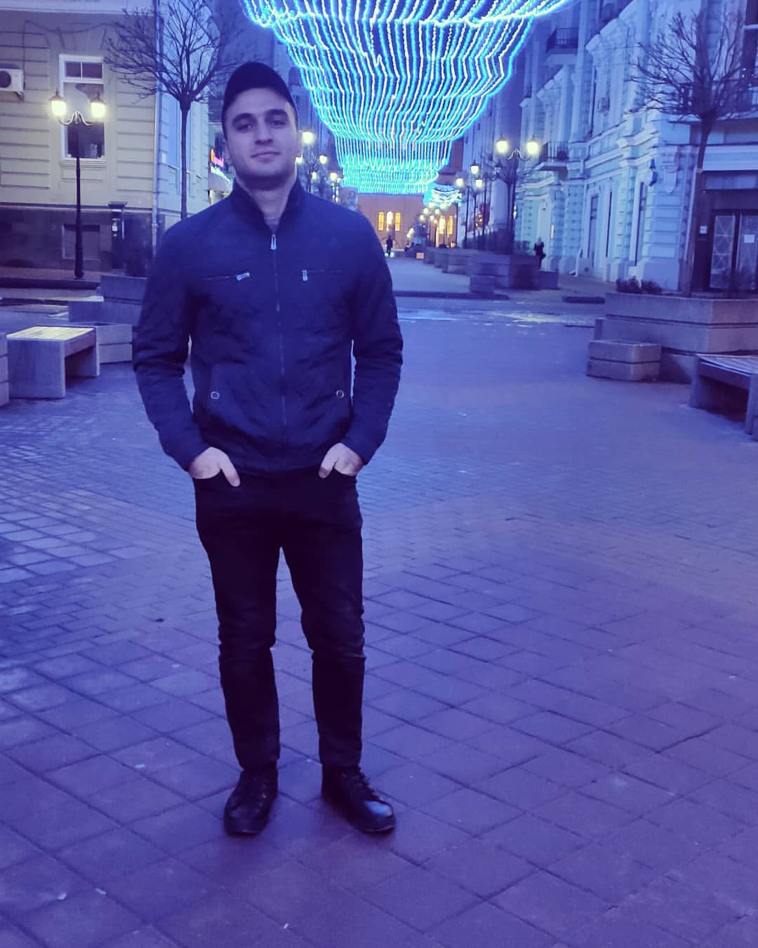меня пугали одиночеством, но я знал о нём всё..