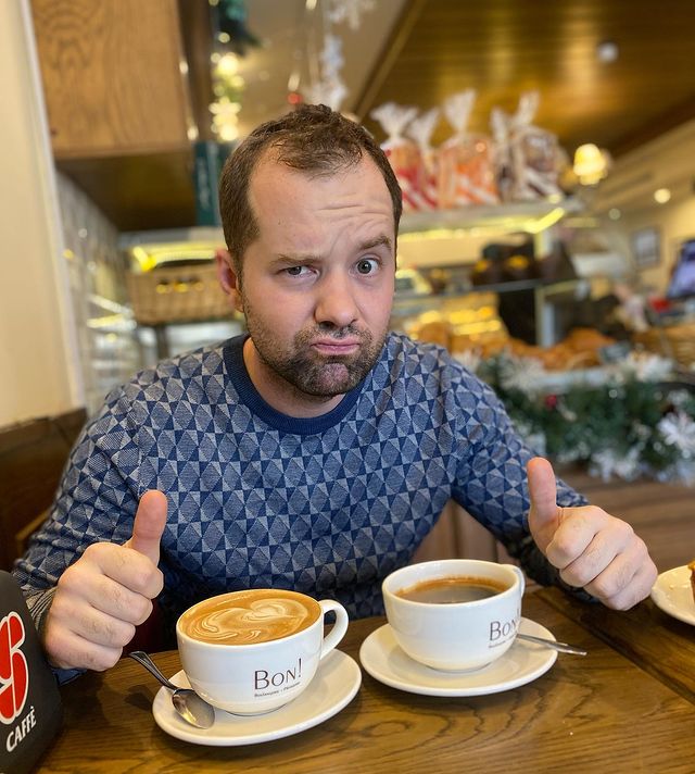 phtash в LOOKY. #dmitriyvoronov,#coffeteam. Запомни, есть два ти...