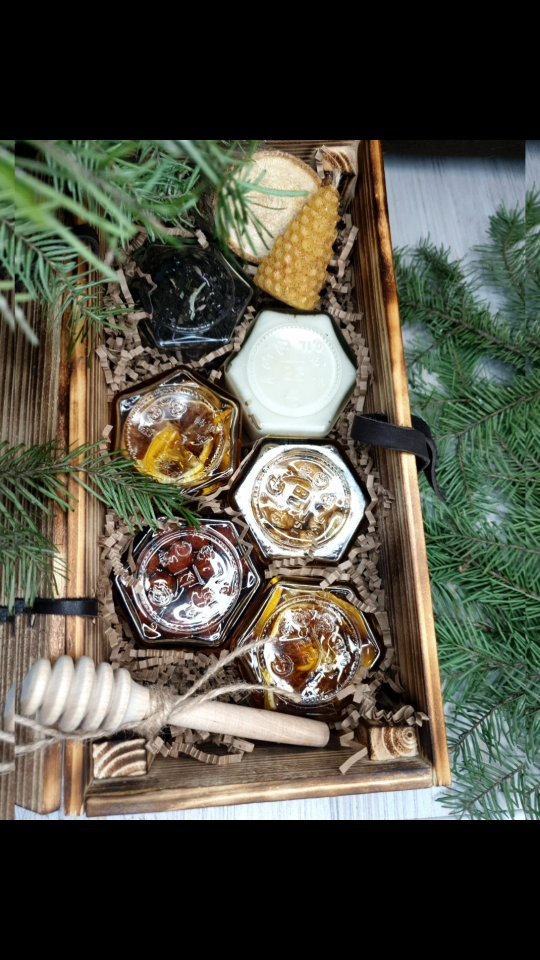 honey_from_a_bear in LOOKY. #подаркипермь,#подарки,#подаркинановыйгод,#пермь,#2022,#новыйгодпермь,#новыйгод2022
#самогон,#медовыйсэм,#напиткипокрепче,#подарокколлеге,#подарокучителю. Наша задача подарить...