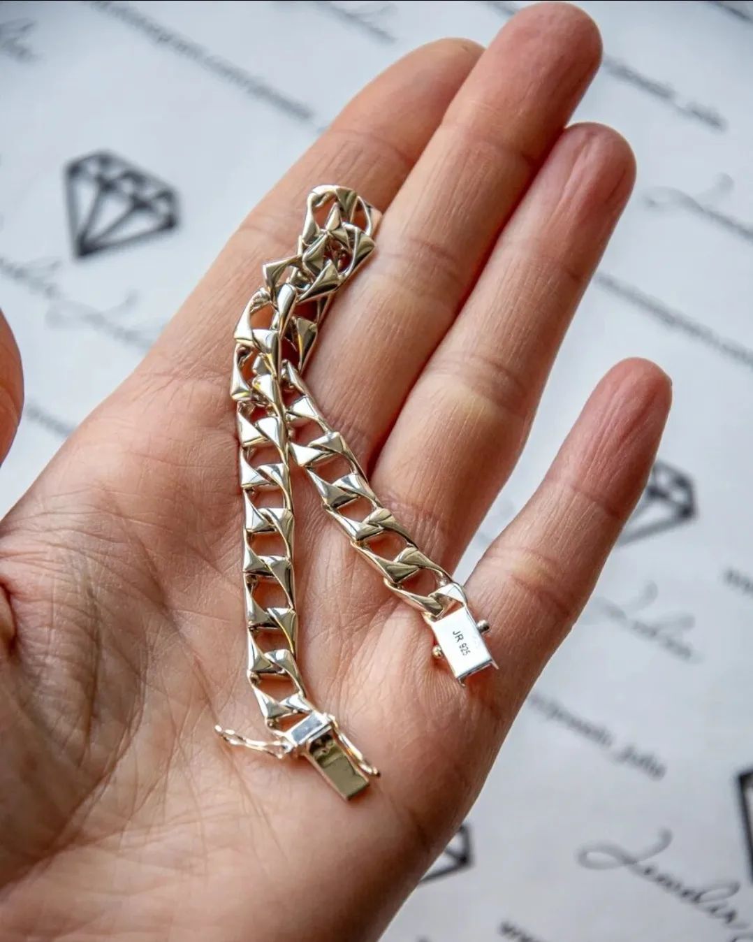 jewelir_julia в LOOKY. #Азов,#Ростов,#серебро,#ювелирноеукрашение,#Азов,#Ростов,#серебро,#ювелирноеукрашение,#ювелирвазове,#украшения,#назаказ,#азовзолото,#детиростова,#детиазов,#мамочкиазова,#мамочкиростованадону,#Россия,#Москва,#длялюбимой,#мама,#ростовнадону,#цаукиювелирвазове,#украшения,#назаказ,#азовзолото,#детиростова,#детиазов,#мамочкиазова,#мамочкиростованадону,#Россия,#Москва,#длялюбимой,#мама,#ростовнадону,#цацки. В наличии браслет из...