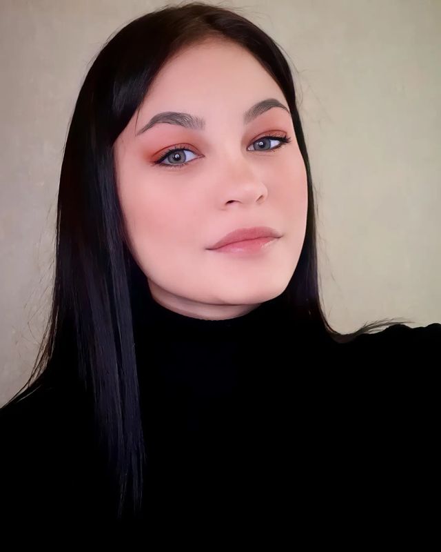 m_kim_19 в LOOKY. . Ведь это любовь 🍃🦭