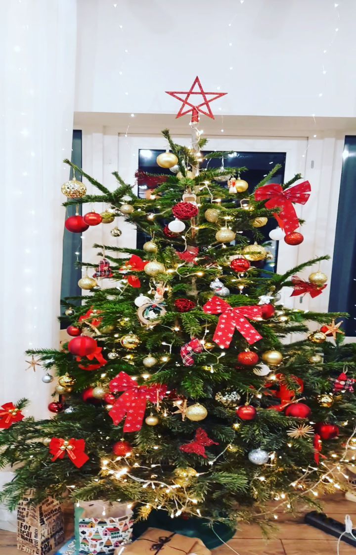 ksuvasilenko в LOOKY. #новыйгод2022,#праздниккнамприходит,#старыйновыйгод,#кострома,#дедмороз,#снегурочка,#новогодняяночь,#мироправитпозитив. Вот и пролетели все ...