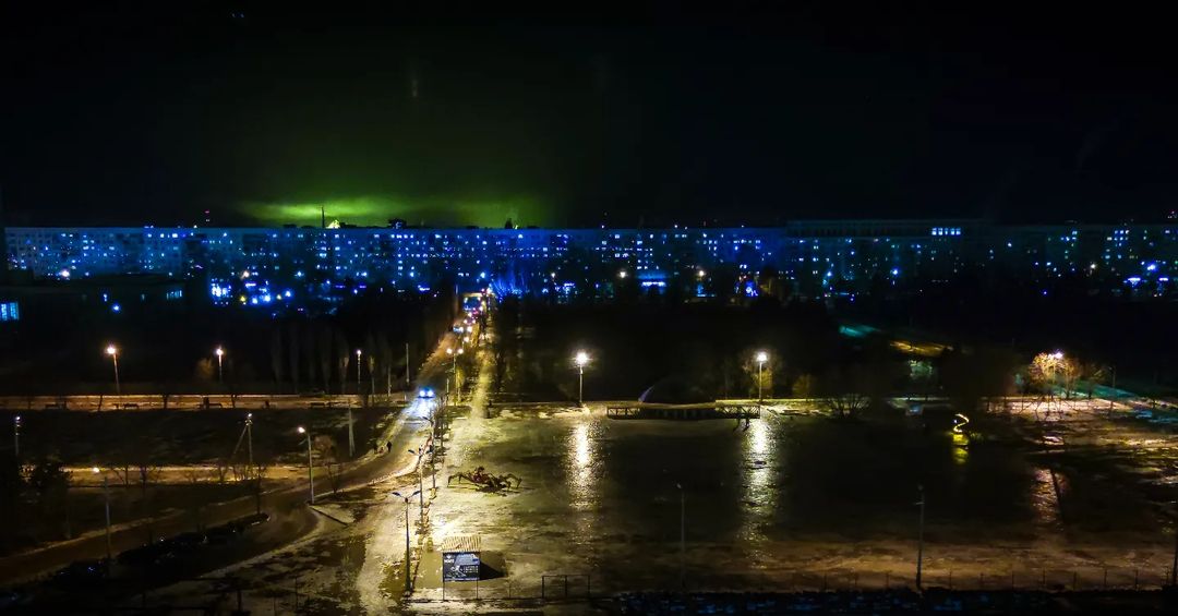 #mobilephotography #mobilephoto #xiaomi #xiaomimi10tpro #xiaomicamera #panorama #panoramic #night #nightshot #nightcity #glow #volzsky
